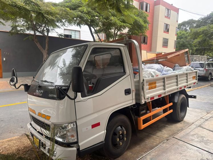 Servicio de desmonte embolsado - Transportes Luchito