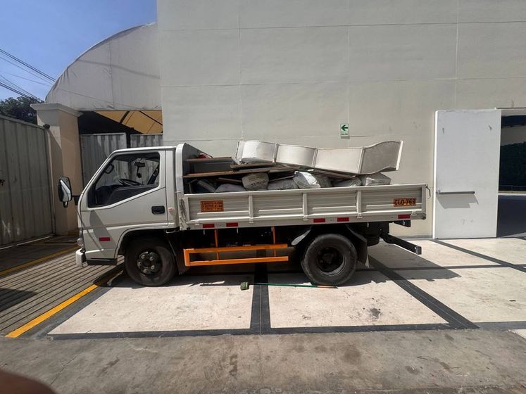 Retiro de desmonte en propiedad privada - Transportes Luchito